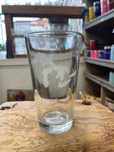 Load image into Gallery viewer, Pub Beer Drinking Glass 16 oz Laser Etched Michigan
