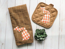 Load image into Gallery viewer, Michigan Potholder &amp; Towel
