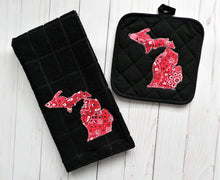 Load image into Gallery viewer, Michigan Pot holder &amp; Towel
