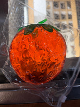 Load image into Gallery viewer, Coconut Oil Strawberry
