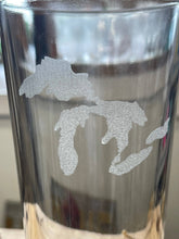 Load image into Gallery viewer, Pub Beer Drinking Glass 16 oz Laser Etched Michigan
