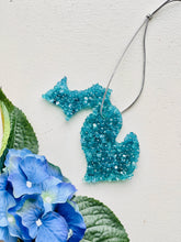 Load image into Gallery viewer, State of Michigan Air Fresheners - Choose Happiness
